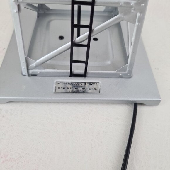 MTH 30-9049 RK# 395 Floodlight Tower EX All Steel Construction Light Position - Picture 7 of 8